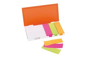 Memobox &quot;Note&quot; includes a note pad with 100 pages and memo flags